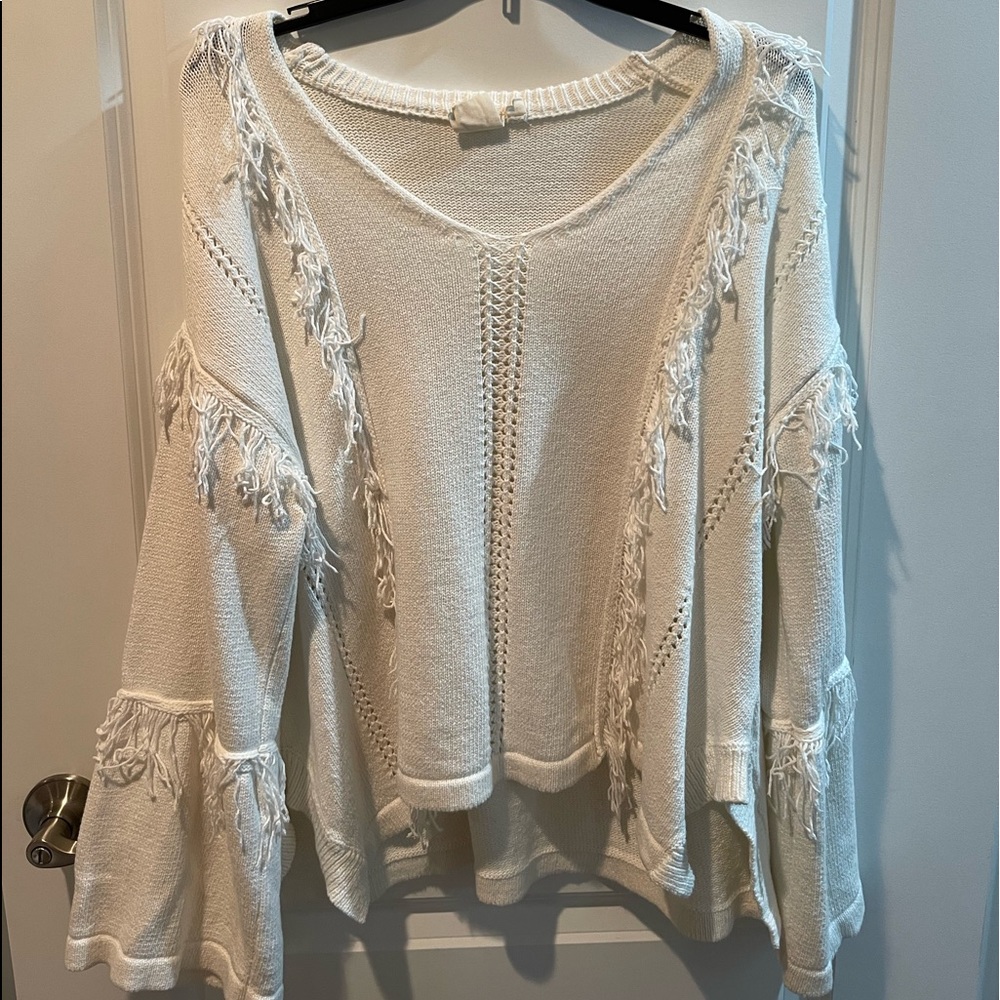 WHITE CROW V Neck White Fringe Sweater